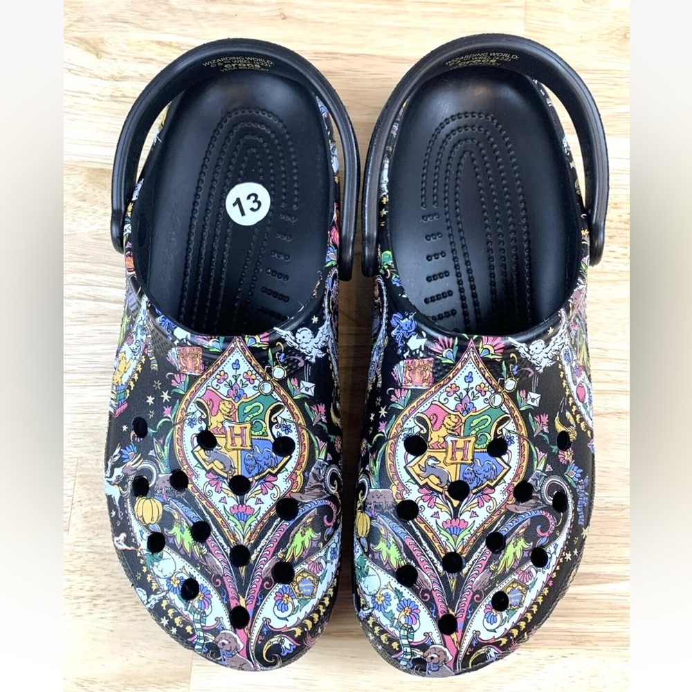 NWOT Crocs Classic Harry Potter x Vera Bradley Collaboration Clogs Shoes - Picture 6 of 10